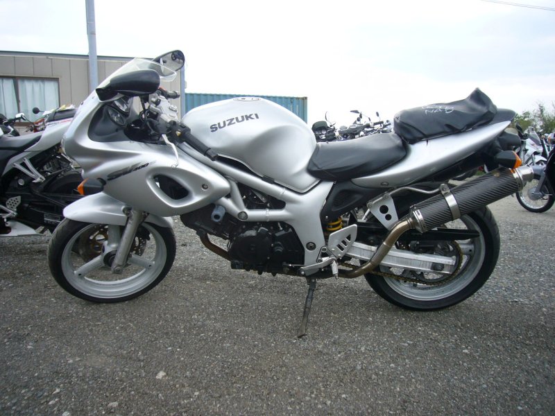 Suzuki sv400s