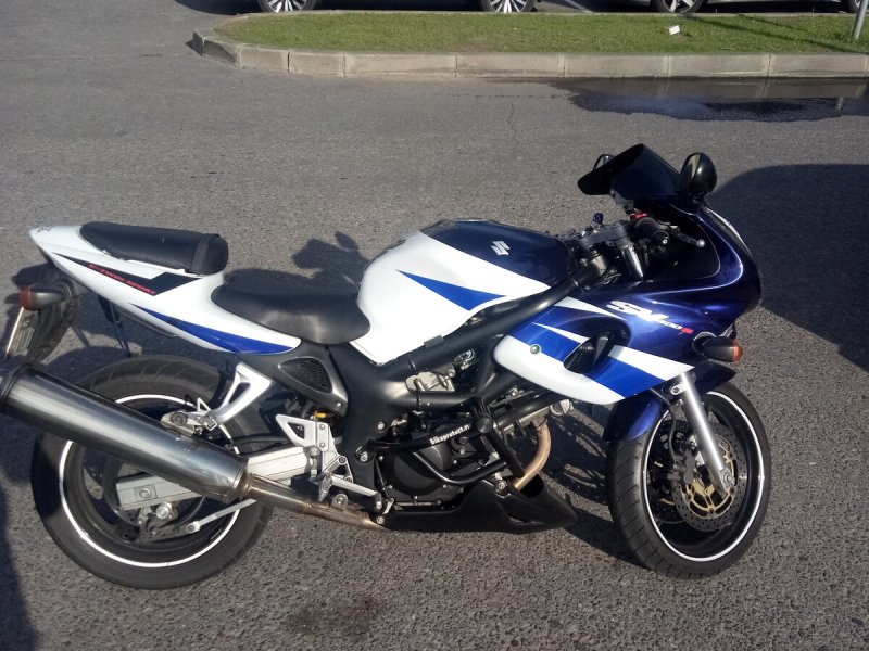 Suzuki sv400s 2005