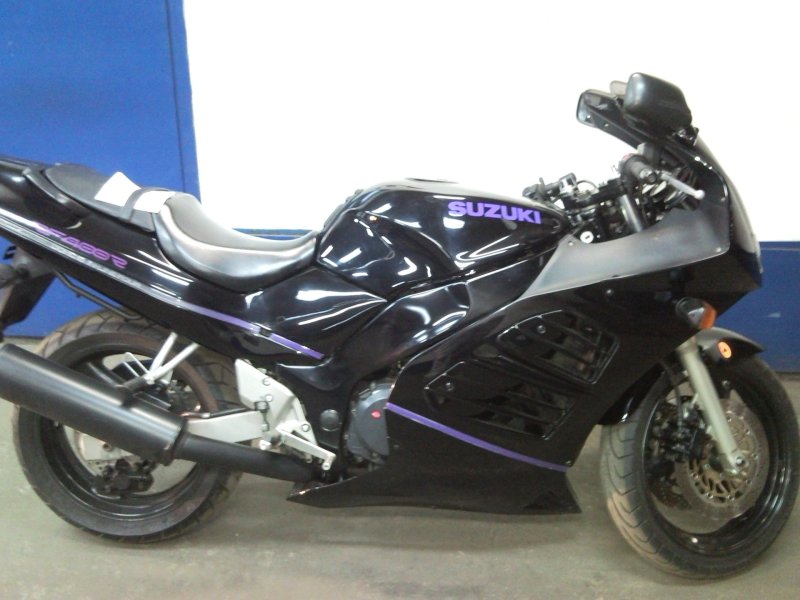 Suzuki RF 400