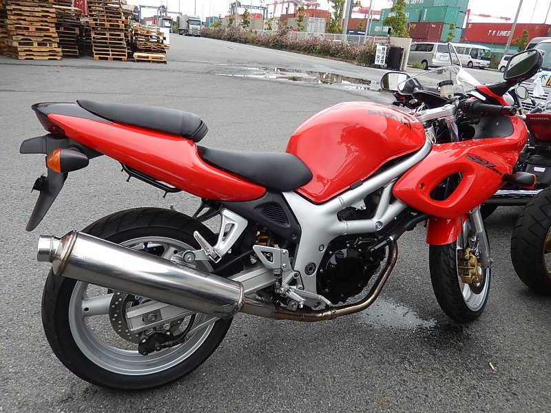 Suzuki sv400s
