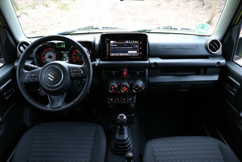 Suzuki Jimny 2022 салон