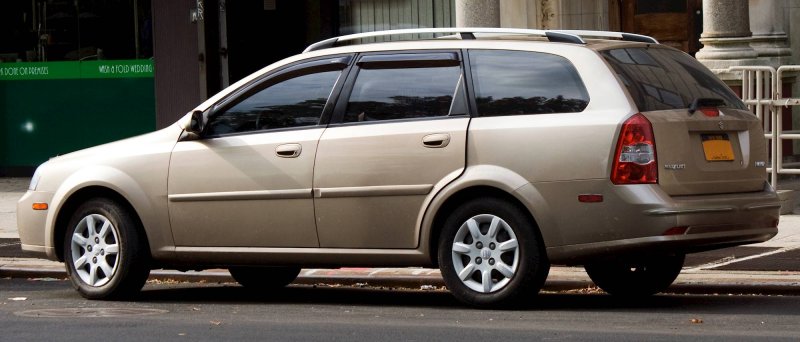 Suzuki forenza универсал