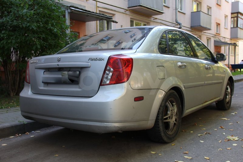 Suzuki forenza, 2007