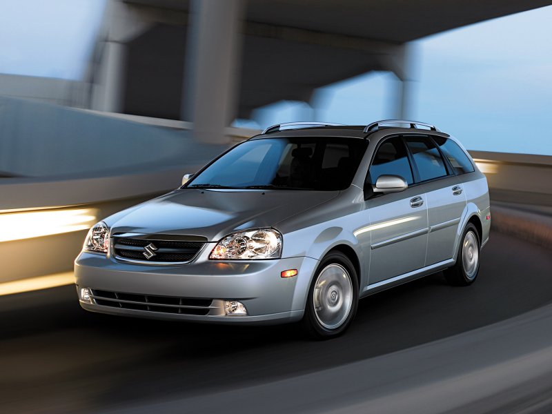 Suzuki forenza универсал