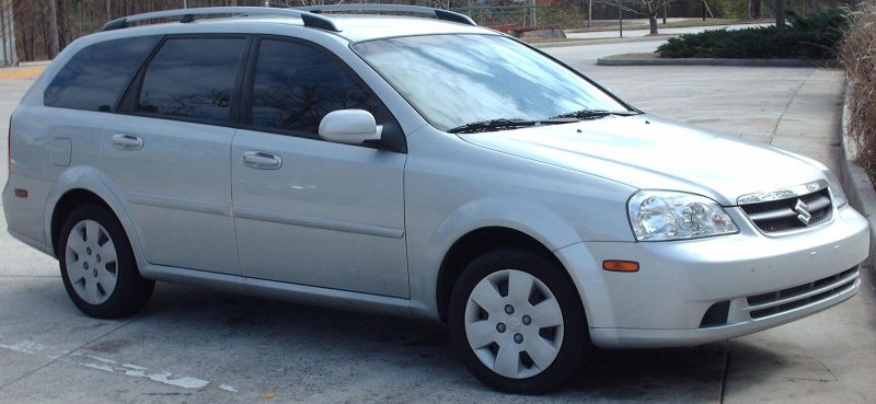 Suzuki forenza универсал