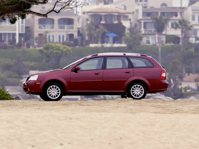 Suzuki forenza универсал