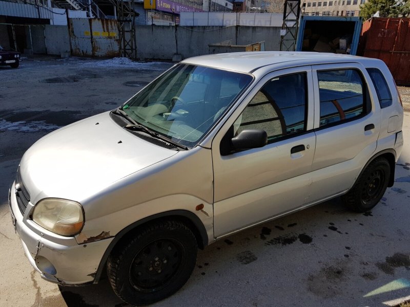 Авторазбор аукционного Сузуки Свифт 2001 года хэтчбек НТ 51