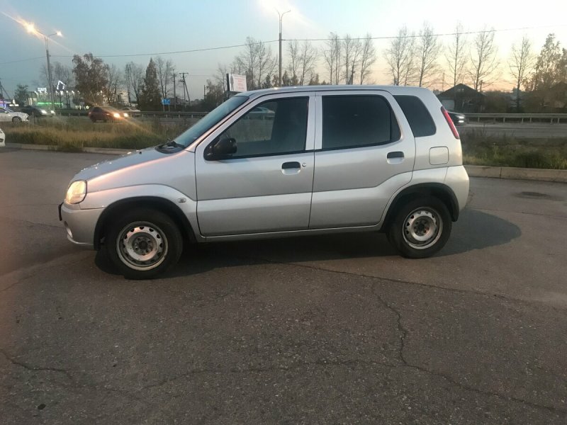 Suzuki Свифт 2001