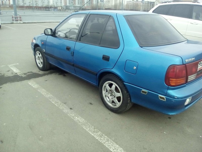 Suzuki Swift 2001