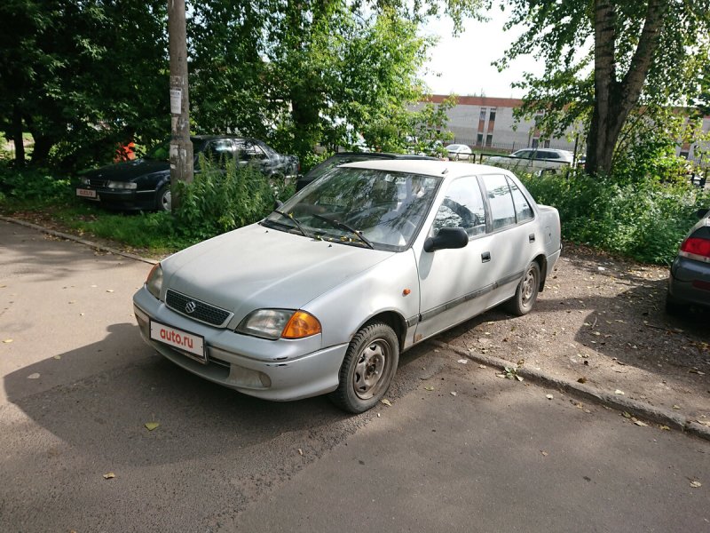 Сузуки Свифт 2002 седан