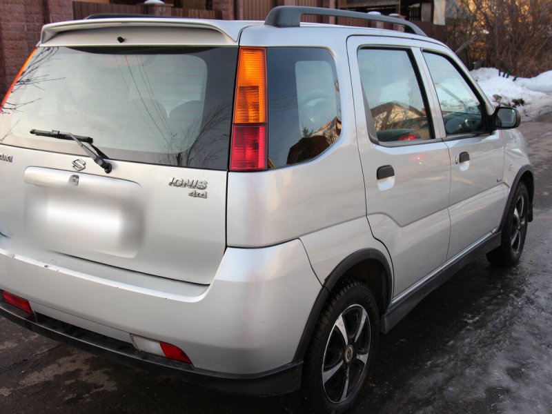 Suzuki Ignis 4wd