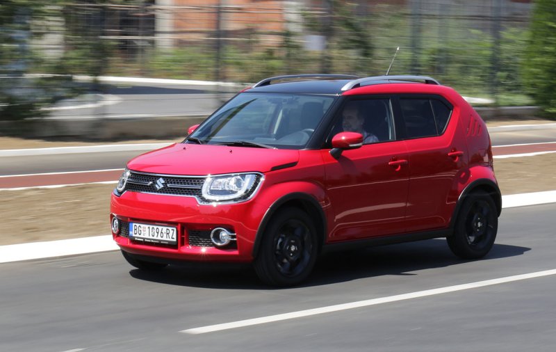 Suzuki Ignis 1