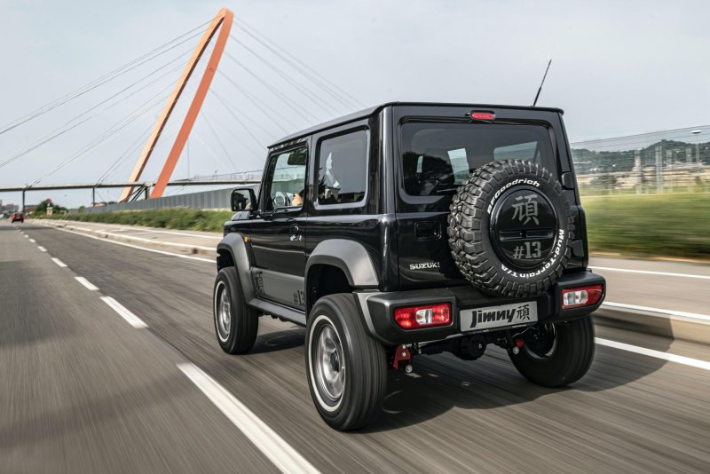 Suzuki Jimny 2020 черный