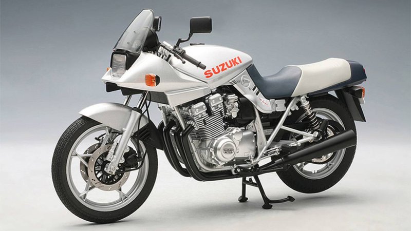 Мотоцикл Suzuki gsx1100s Katana