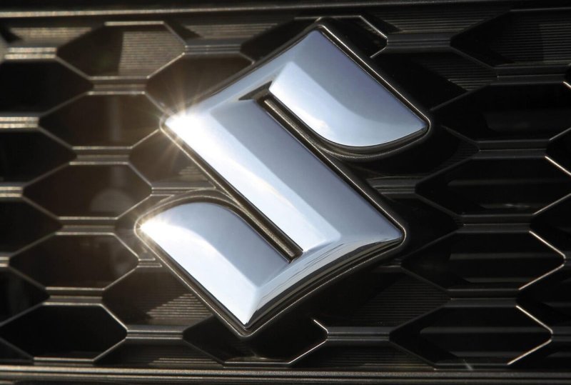 Suzuki лого