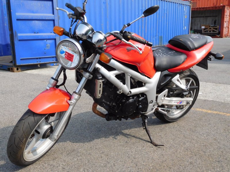 Suzuki sv400n