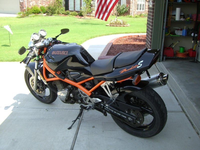Мотоцикл Suzuki Bandit 400