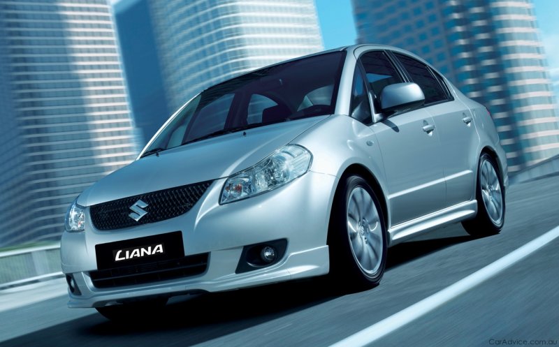 Suzuki Liana