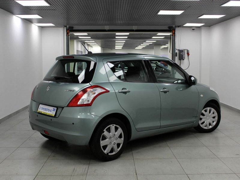 Сузуки Свифт 2011 автомат