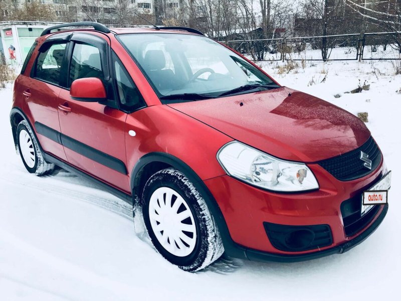 Сузуки sx4 красная