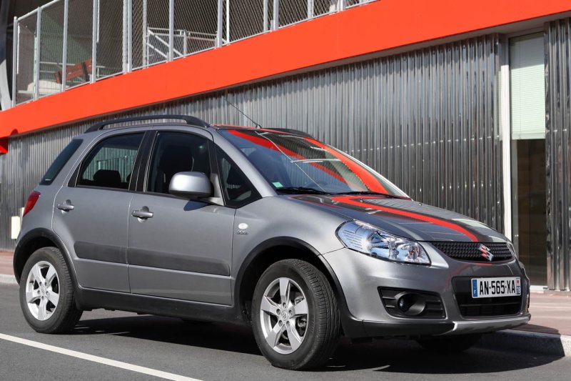 Suzuki sx4 седан 2010