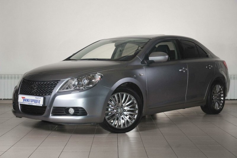 Suzuki седан Kizashi