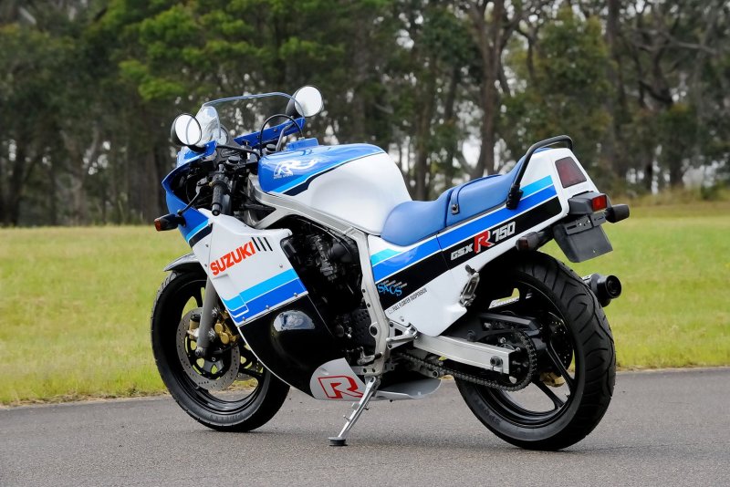 Suzuki GSXR 750