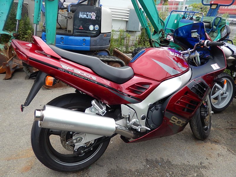 Suzuki rf900r