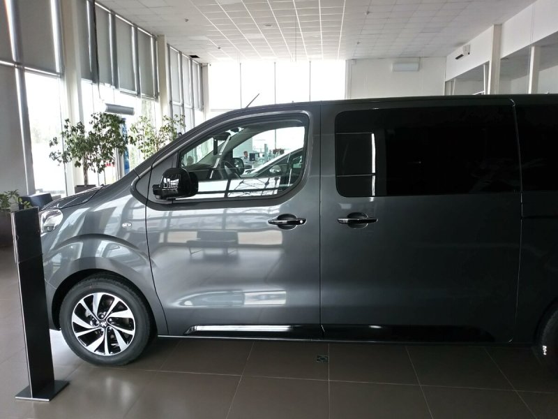 Peugeot traveller XL