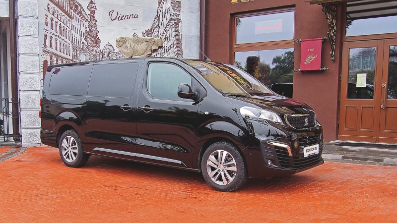 Peugeot traveller 2022