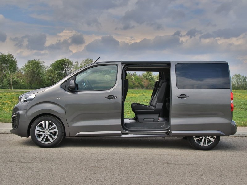 Peugeot traveller