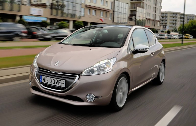 Peugeot 208 2010