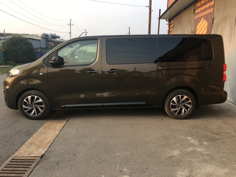 Peugeot traveller 2014