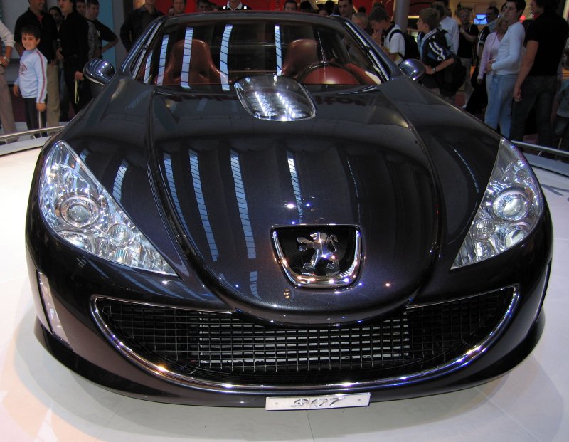 Peugeot v12