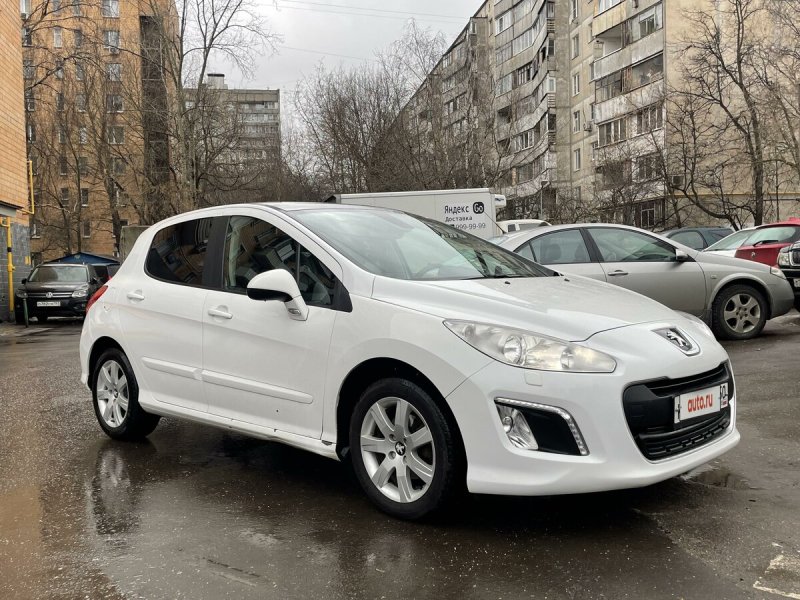 Пежо 308 до рестайлинга
