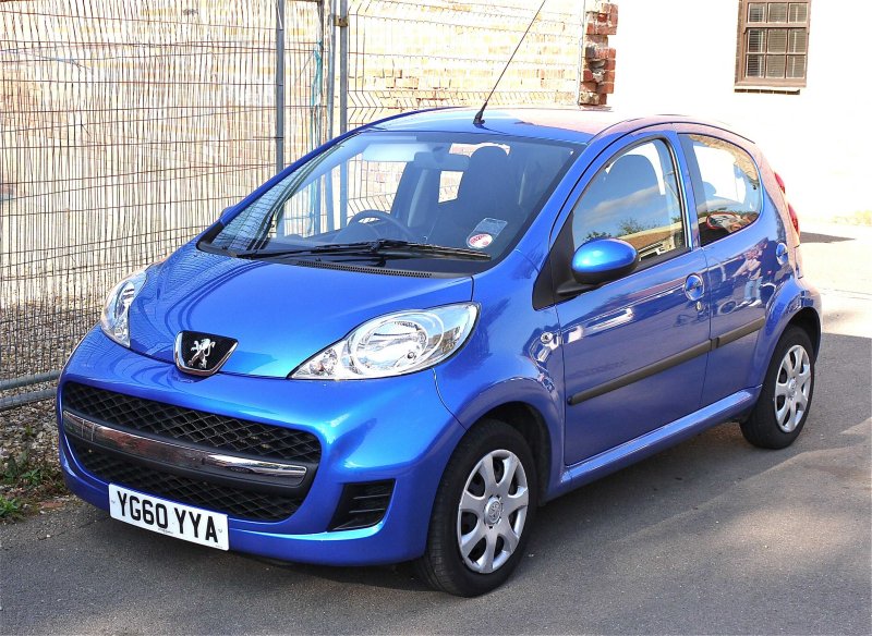 Peugeot 107 i