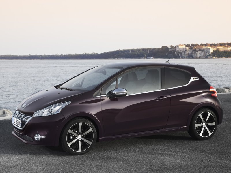 Peugeot 208 2010