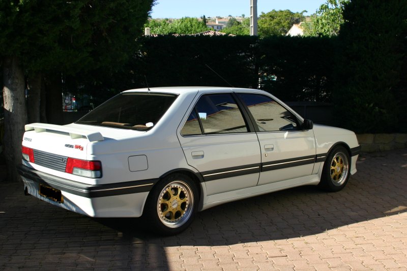 Peugeot 405 седан