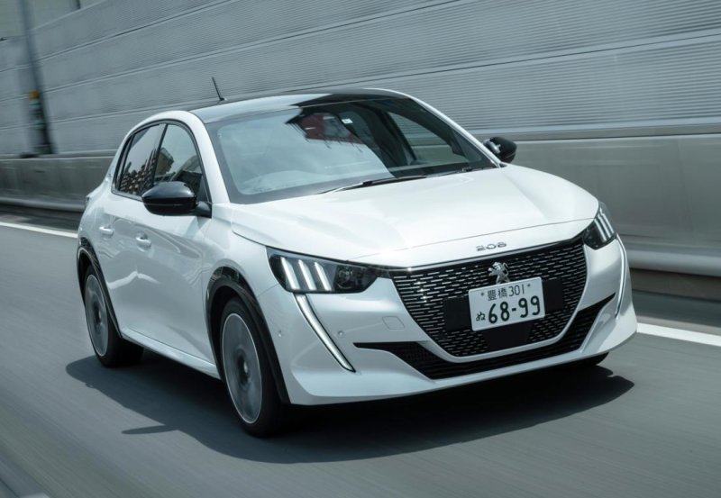 Peugeot 208 gt 2021