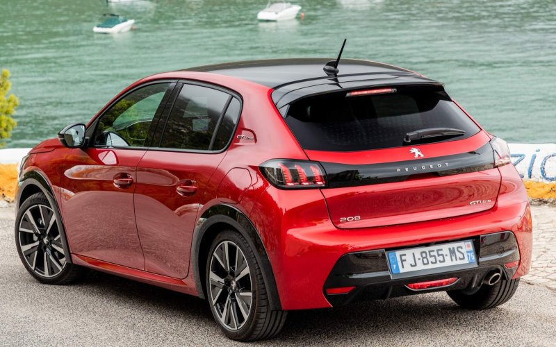 Peugeot 208 gt line 2020