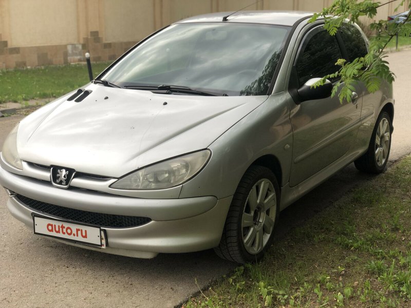 Peugeot 206 2004 хэтчбек