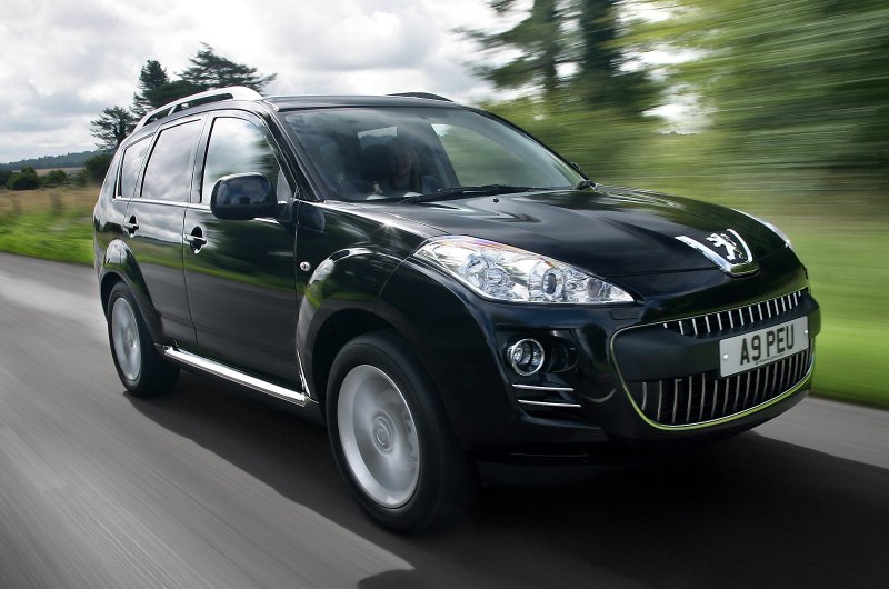 Кроссовер Peugeot 4007