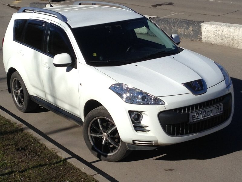 Peugeot 4007 2012
