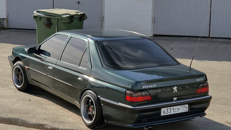 Peugeot 605 Coupe