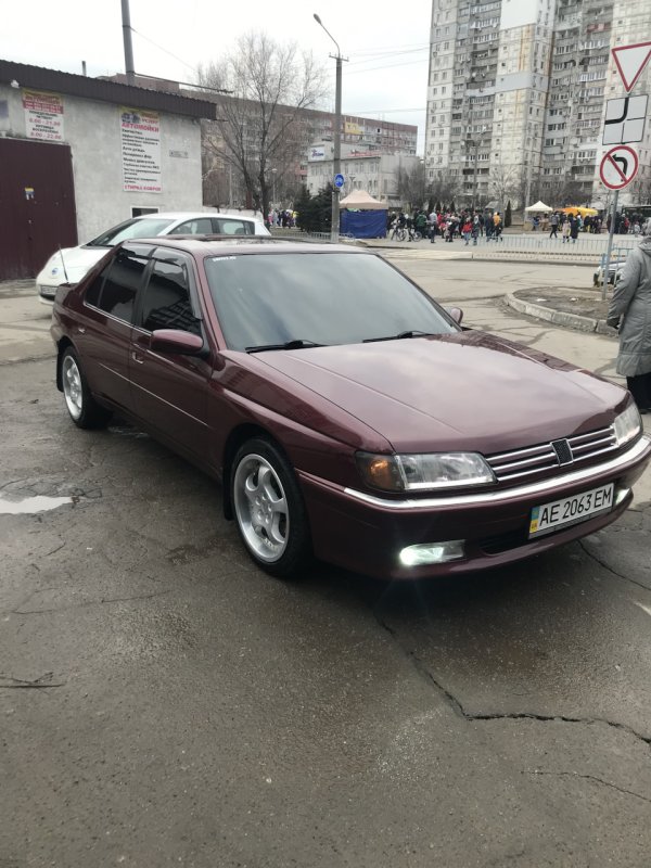 Peugeot 605 1990