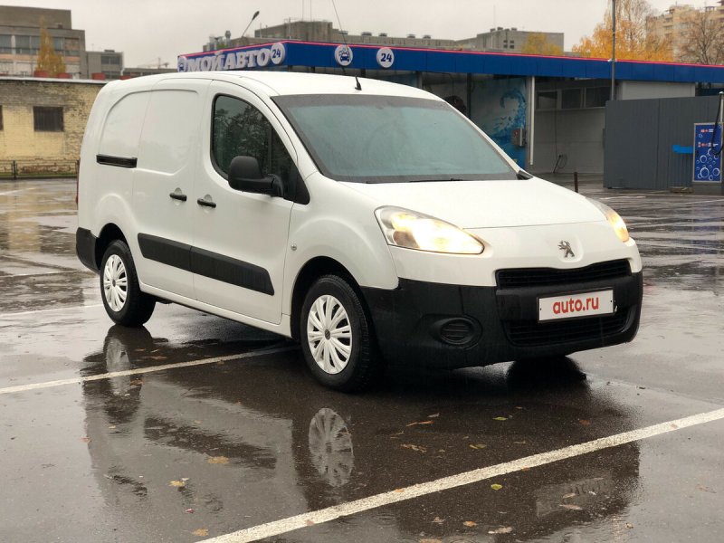 Peugeot partner белый