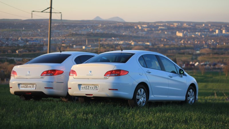 Peugeot 408 грузобагаж