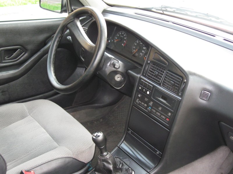 Peugeot 405 Interior