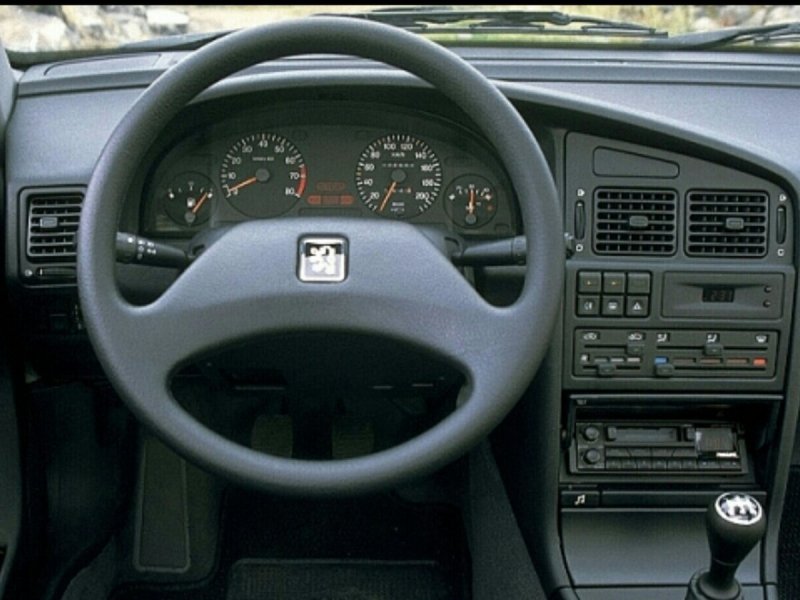 Peugeot 405 салон