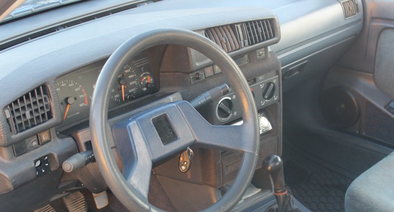 Peugeot 405 Interior
